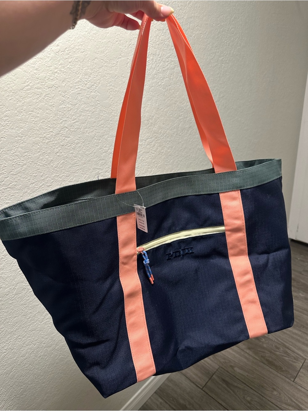 PINK Victoria's Secret Navy Tote with Coral Straps NWT Beach Bag, Travel, Duffle
